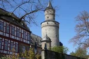 Ihr Immobilienmakler für den Rheingau-Taunus-Kreis : Idstein 1: Bergfried Hexenturm