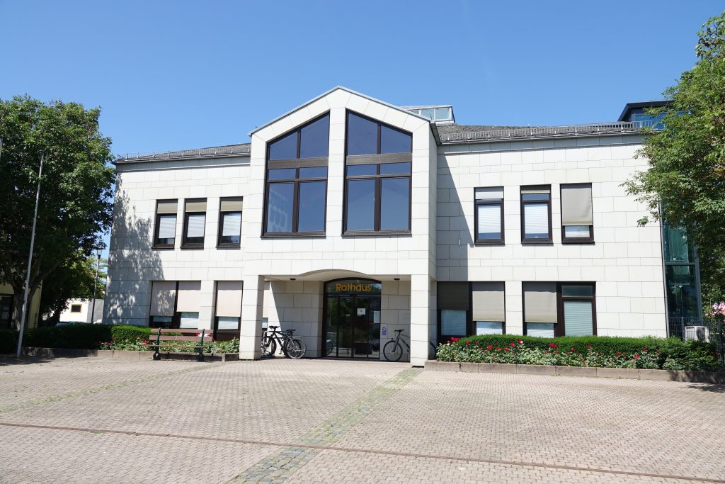 Ihr Immobilienmakler für Liederbach: Sitz der Gemeindeverwaltung