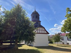 Referenzen in der Region Lahn-Dill-Kreis: Fachwerkkirche in Rechtenbach