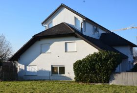 Einfamilienhaus mit Einliegerwohnung verkauft in Münzenberg