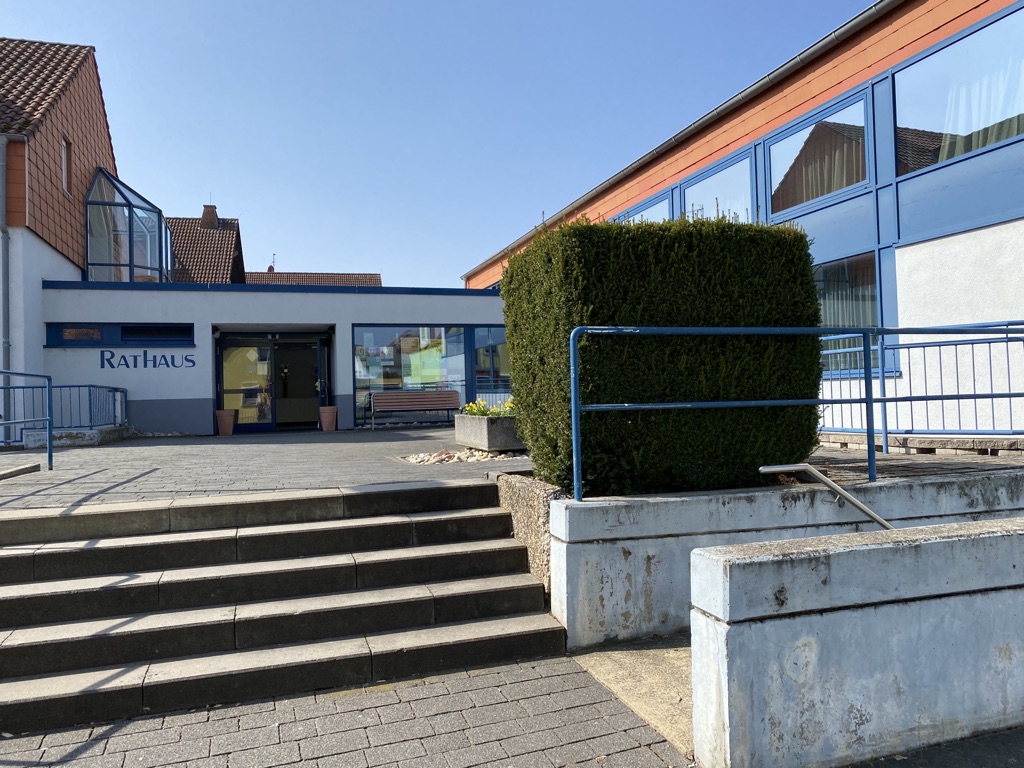 Ihr Immobilienmakler für Wöllstadt: Rathaus im Ortsteil Nieder-Wöllstadt