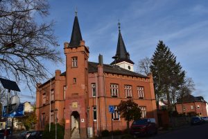 Ihr Immobilienmakler für Wehrheim:Rotes Rathaus Wehrheim 1