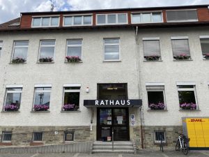 Ihr Immobilienmakler für Steinbach (Taunus): Sitz der Gemeindevertretung