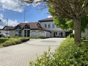 Ihr Immobilienmakler für Neu-Anspach: Bürgerhaus Hausen mit KiTa